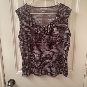Van Heusen Women’s XL Purple and Gray Patterned Sleeveless Blouse with Ruffle